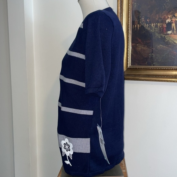 NWT Alfred Dunner Short Sleeve Floral Embroidered Sweater. Large Petite. - Picture 3 of 14